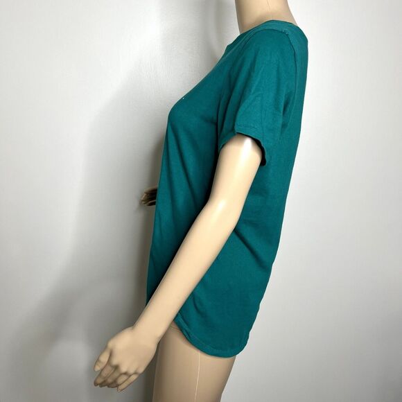 Old Navy Penguin Graphic Short Sleeve Tee - Picture 2 of 9